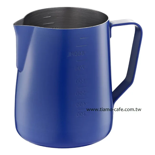 Tiamo 不沾塗層厚款刻度指示拉花杯950ml
