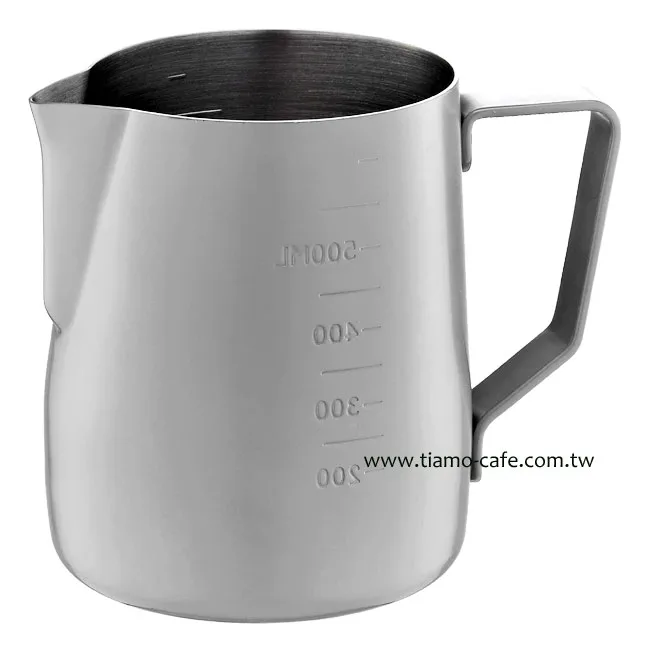 Tiamo 不沾塗層厚款刻度指示拉花杯600ml 灰